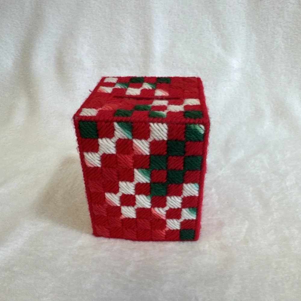 Handmade Plastic Canvas Christmas Tissue Box Cover Red Green White Geometric